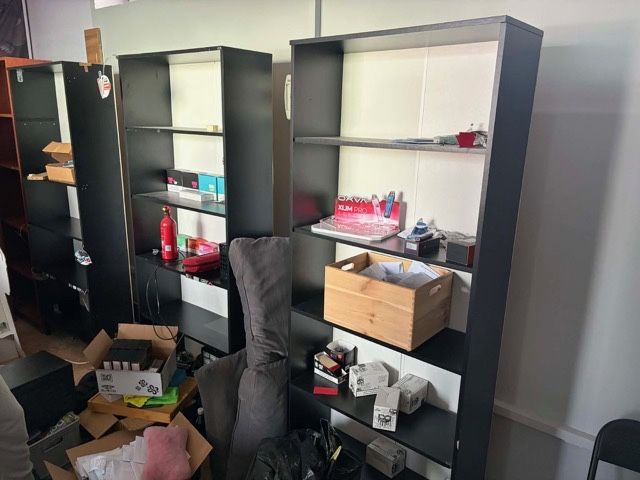 Telewizory, lady, regały, witryny, gabloty