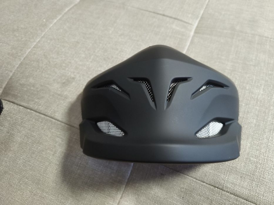 Мотоциклетний шолом  matte black xxl 

Matte Black, XXL