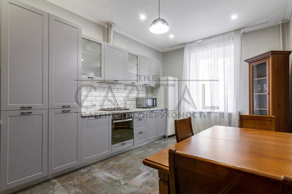 Оренда 3к квартири  пл. Бессарабська 7, Центр