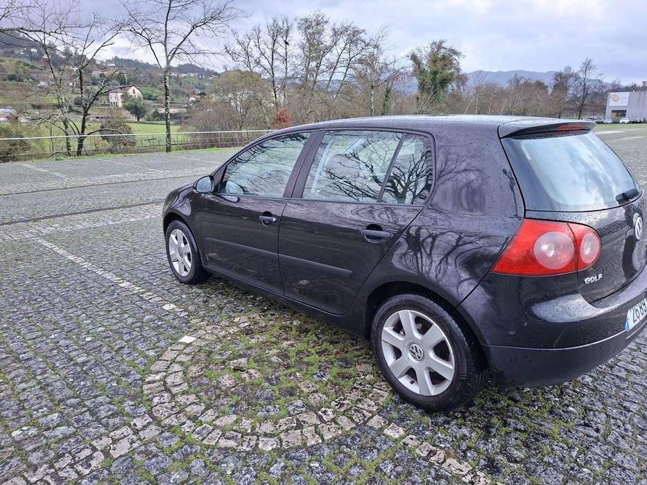 VW Golf V Hatchback (1K1) 1.6 FSI Gasolina 115 cv / 85 kW 2004