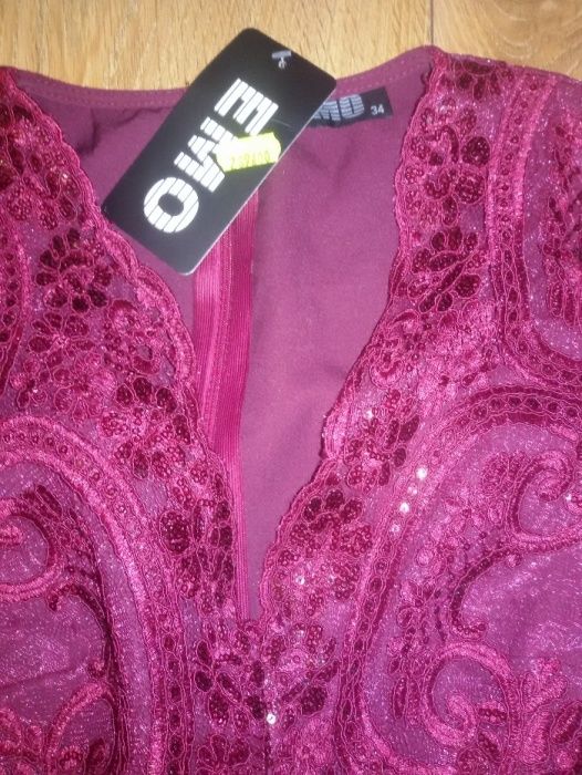 elegancka sukienka młodzieżowa XS nowa