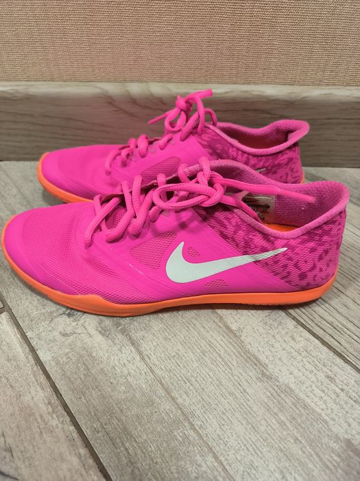 Жіночі кросівки Nike