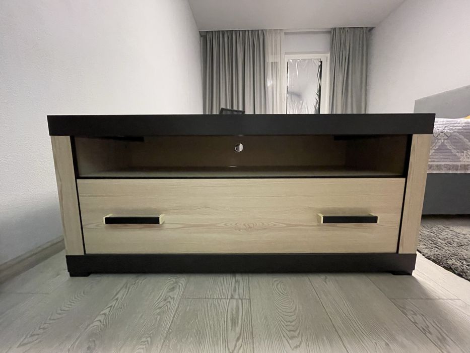 Тумба під телевізор