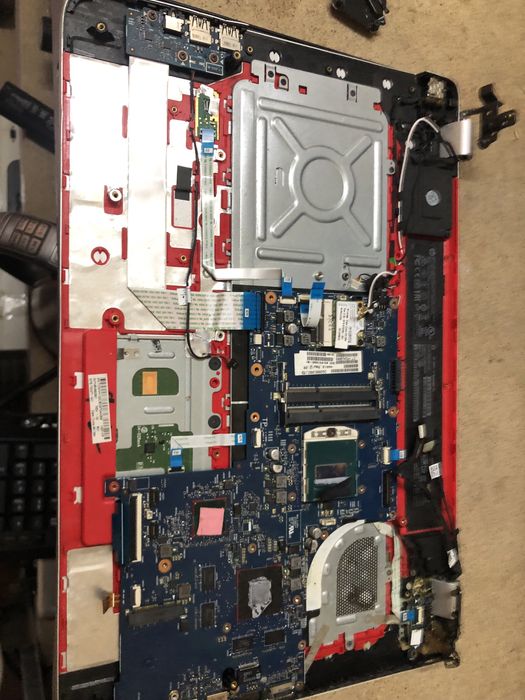 Ноутбук hp на запчасти!