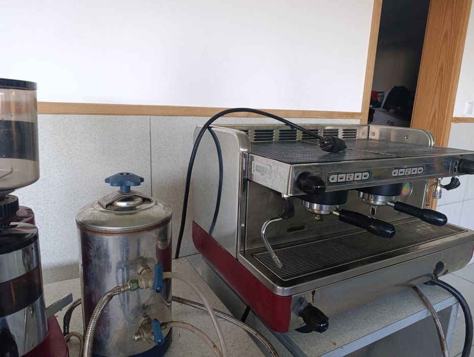 MAQUINA CAFE LA CIMBALI