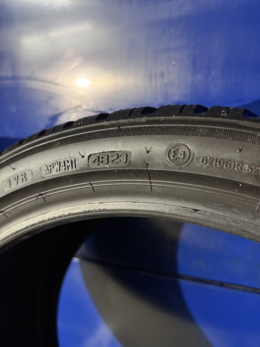 255 35 r 19 Bridgestone Blizzak lm005 255/35r19 зима