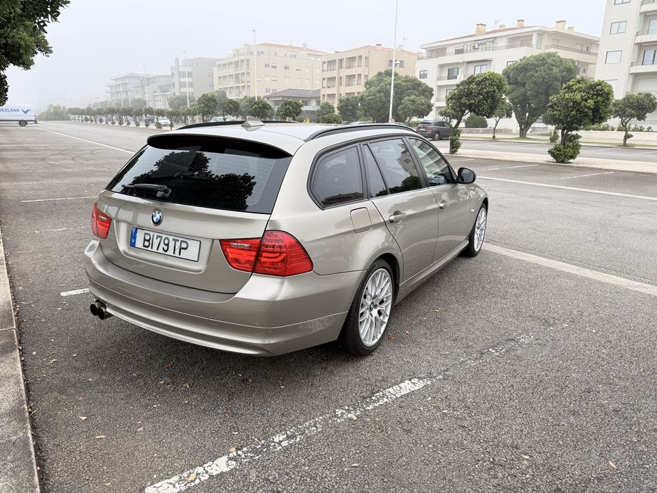 BMW 320i Touring
