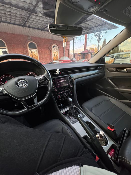 Автомобіль Passat