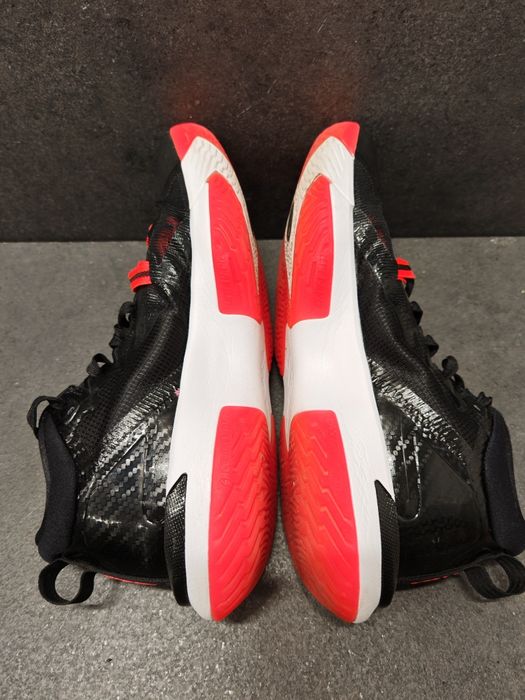 Nike air Jordan Zion r. 43