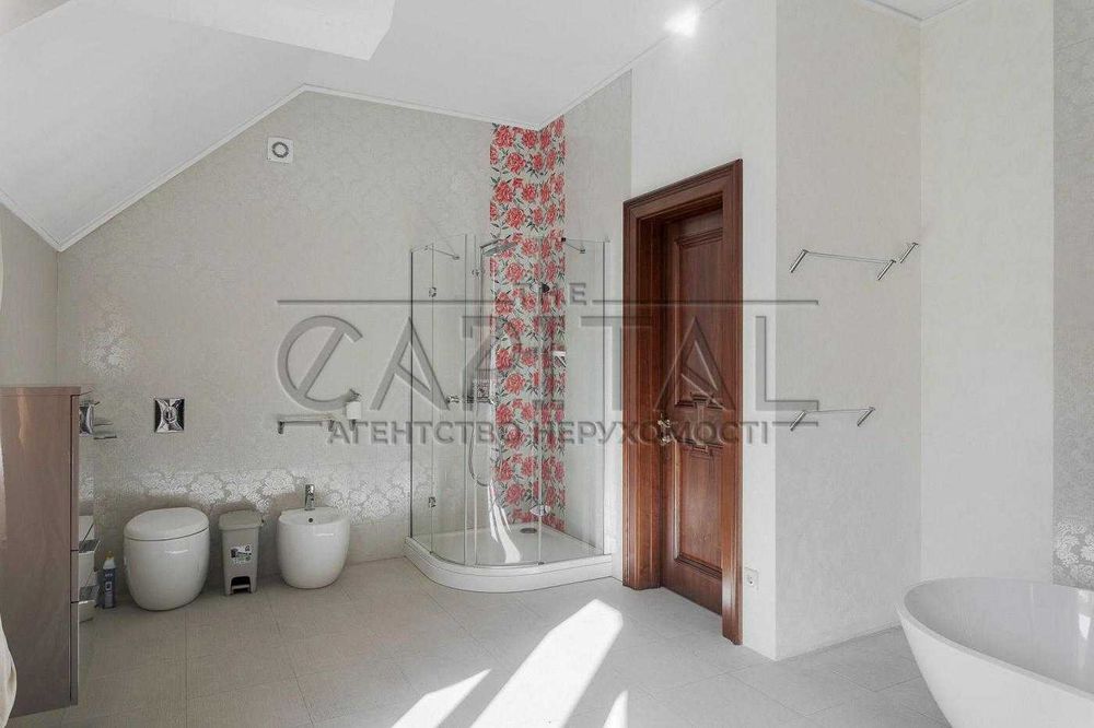 Оренда будинку, Печерськ, 1000м2, 25соток, 3 спальні, баня