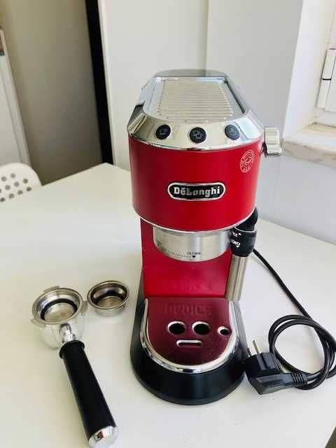 Máquina de Café Manual DELONGHI EC685.R (como nova)