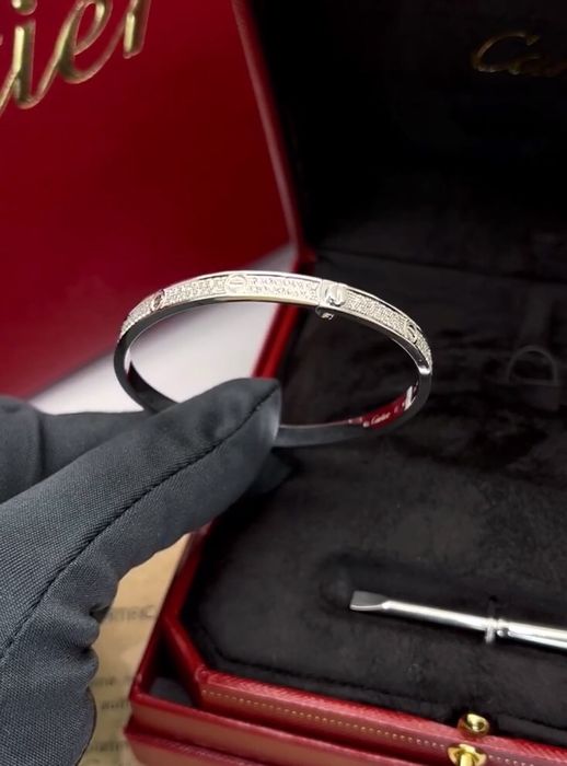Золотой браслет Cartier Love small бриллианты 1.1 карат. 5500$