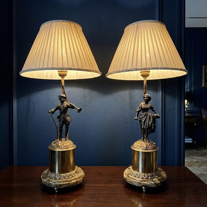 Антикварні  бронзові лампи висотою 85см, ідеальний стан