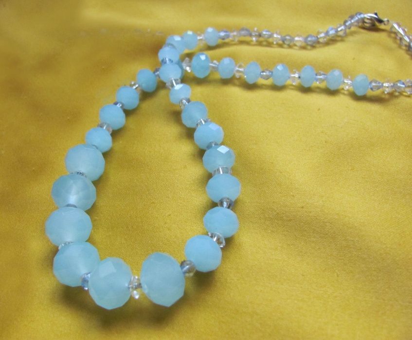 Голубые бусы-ретро, индийские самоцветы