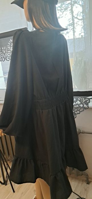 Czarna sukienka marszczona plus size