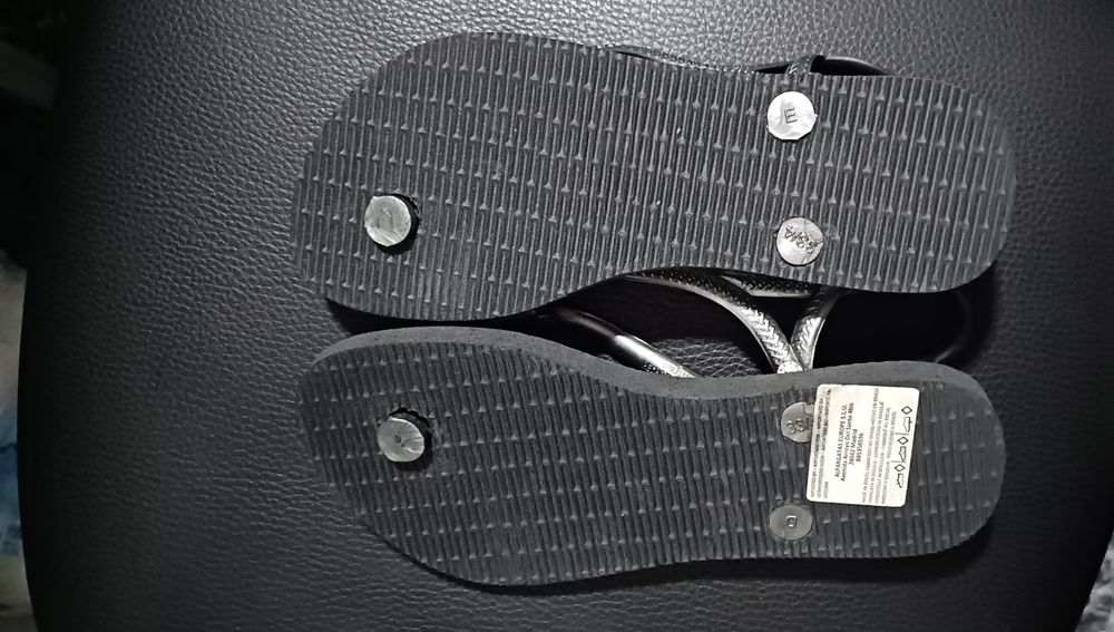 Havaianas pretas tamanho 33/34