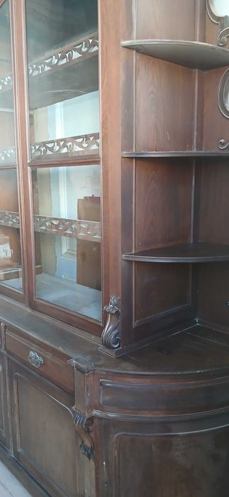 Móvel centenário em Pau Preto.