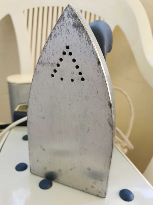 Ferro de engomar Rowenta com caldeira