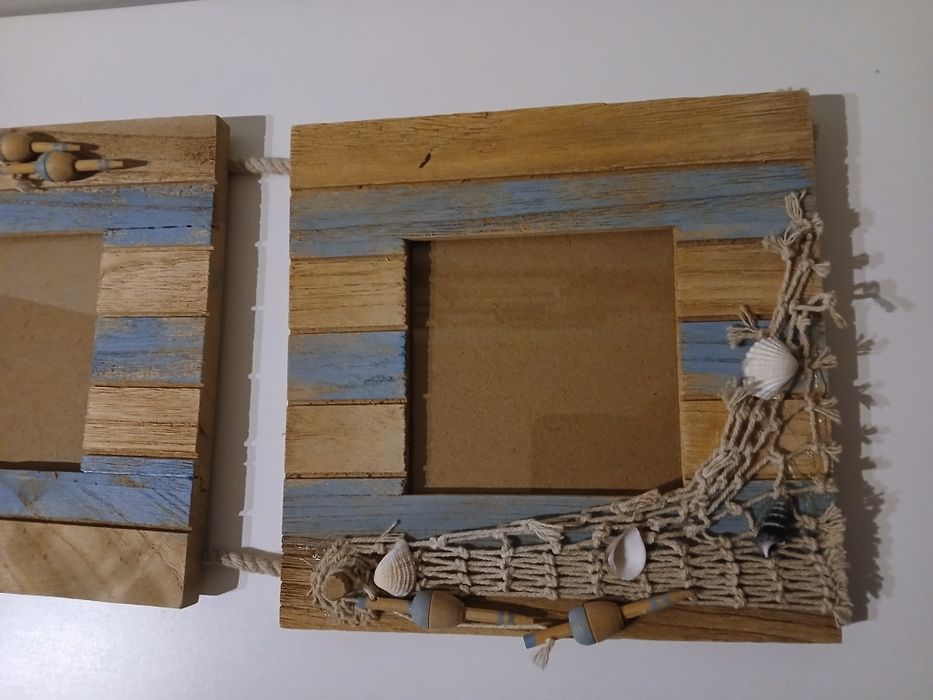Moldura de pendurar em madeira