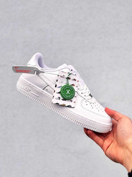 Nike Air Force 1'07 Low All White  кросівки 36-46