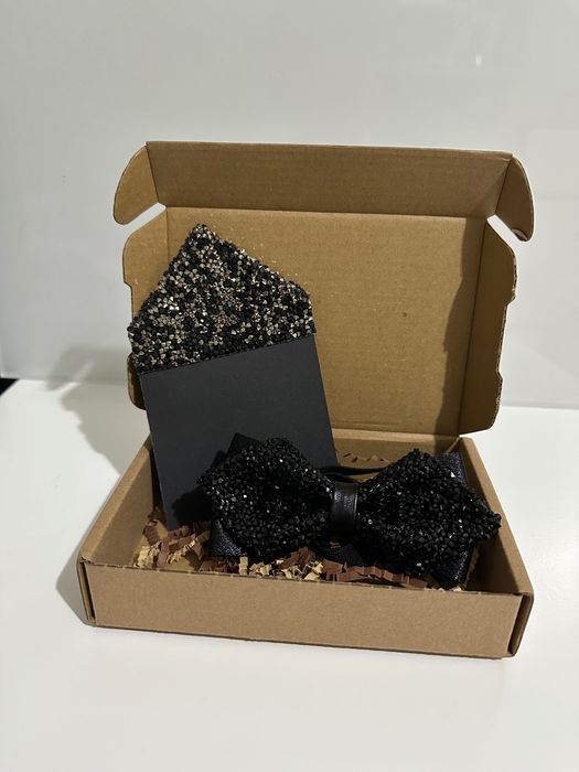 Mucha do garnituru błyszcząca + poszetka