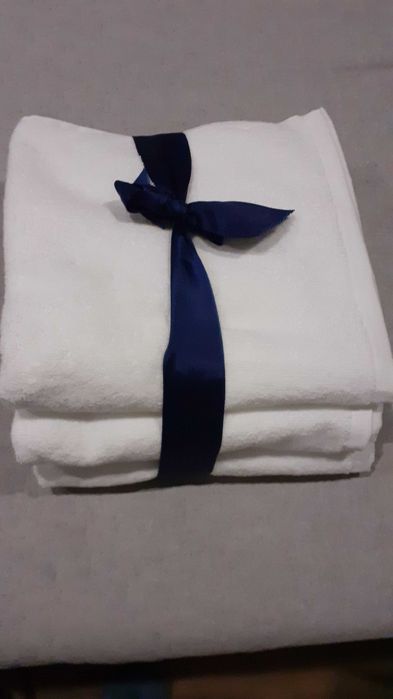 3 toalhas rostos + 3 toalhas banho