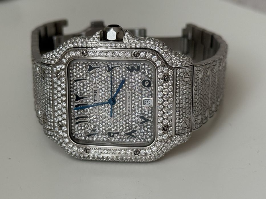 Cartier Santos de Cartier Large „Iced Out” Custom Arabic Dial (2025) L