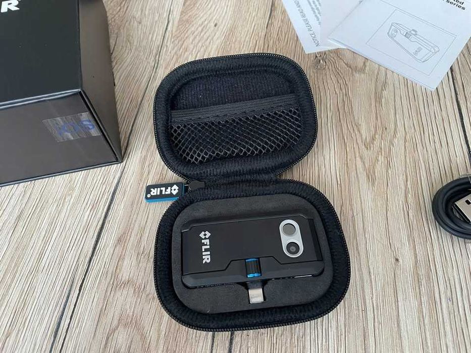 FLIR ONE Pro iOS kamera termowizyjna do telefonu iPhone jak nowa bdb