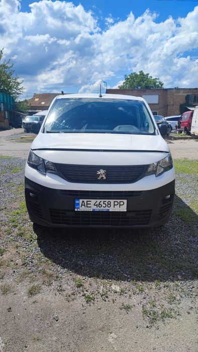 Авто Peugeot Partner 2021, 1.6 дизель