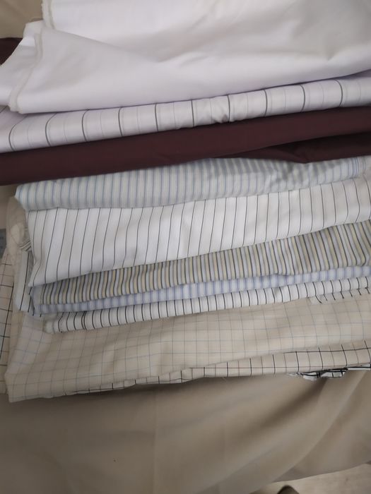 Ткань сорочечная, ширина 140см и бязь белая и красная ширина 140см