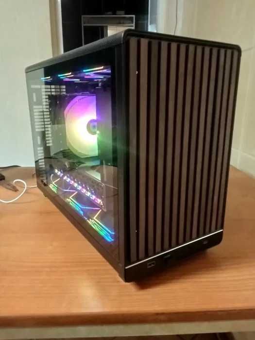 pc gaming - ryzen 7 7800X3D - RTX 5070 - 32GB - 1TB