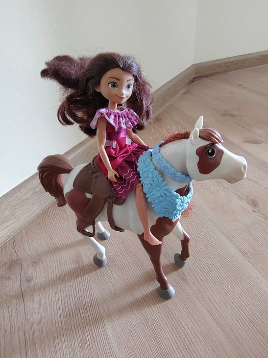 Zestaw Lalek  Mattel Mustang i Duch wolności