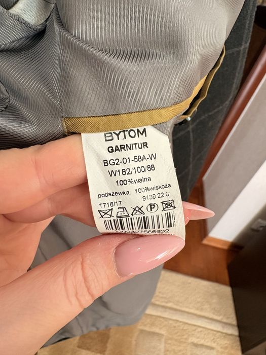 Чоловічий костюм