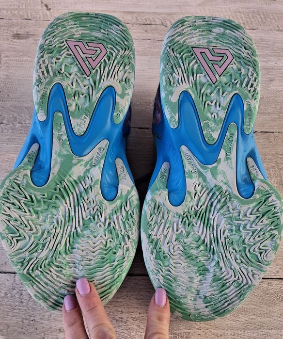 Кросівки NIKE FREAK(Найк) р.37.5