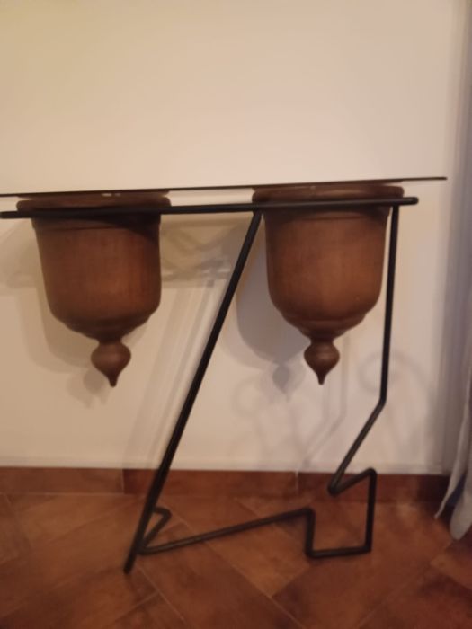 Mesa de apoio a um Hall de entrada