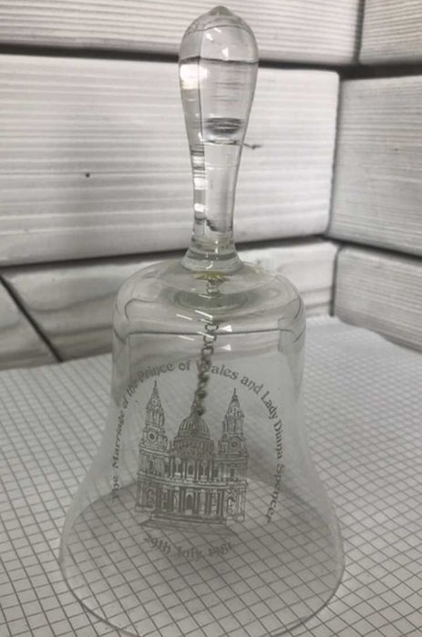 Сувенір дзвіночок скляний декоративний