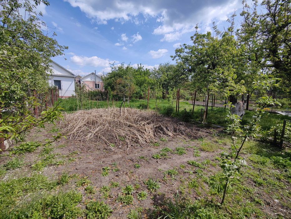 Продаж 3/4 житлового будинку по вул. С.Петлюри (Василини)  район Казбет в м. Черкаси.