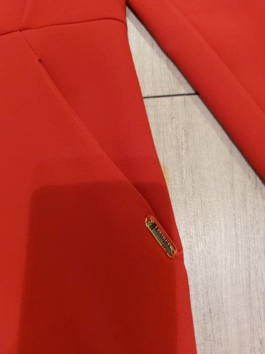 Czerwona sukienka 44