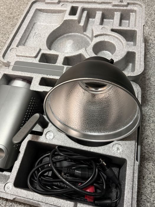 Amaran 150c RGB lampa