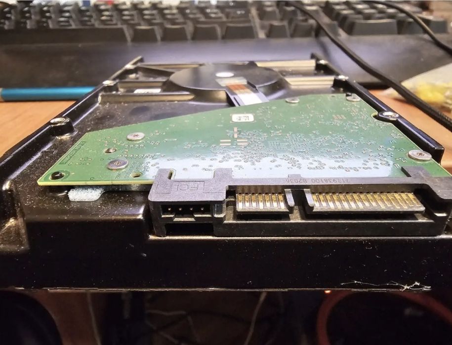 HDD SATA Seagate EXOS 3.5 8tb б/у