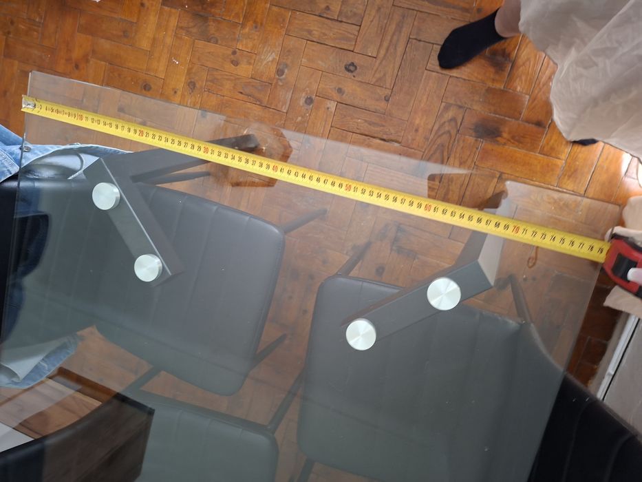 Mesa de vidro preta