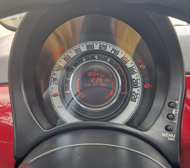 Fiat  500  1.2 Lounge 2011  - 180.241 km  - Gasolina - Pronto a andar