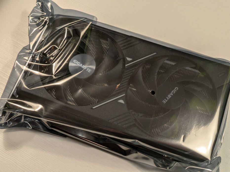 Karta graficzna Gigabyte GeForce RTX 5060 Ti Windforce Max OC 16GB