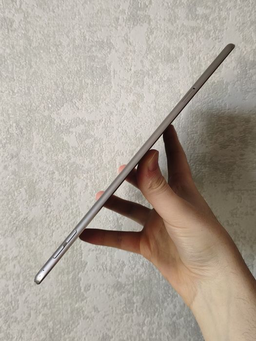 Apple iPad Air 2 покоління 128 ГБ LTE