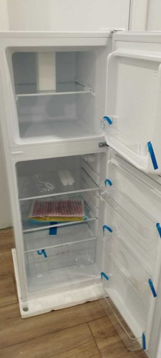 NOVO. Frigorifico CANDY c/ garantia 3 anos