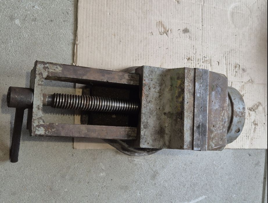 Тиски машинные 125 160 лещата 125 160