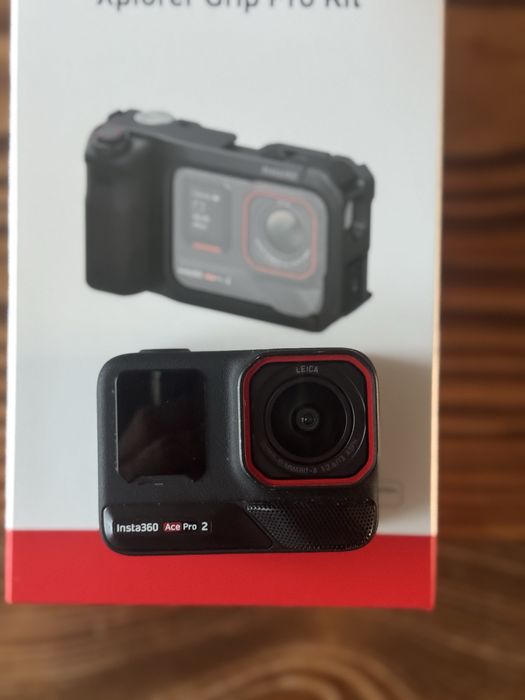 Insta360 Ace Pro 2 Flash Print Bundle