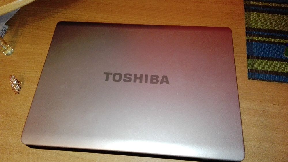 Laptop Toshiba Satellite L305D - S5938 15,4 cala