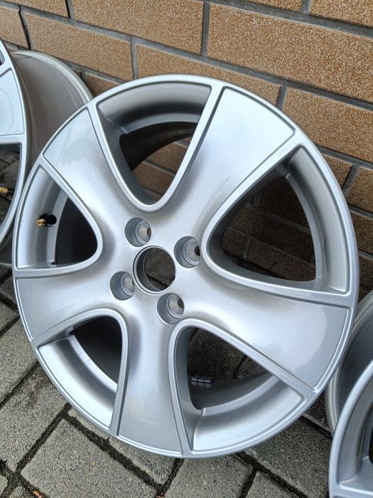 Felgi Aluminiowe 16 Cali 4x100 6.5Jx16 ET44 Renault Clio IV Duster OE