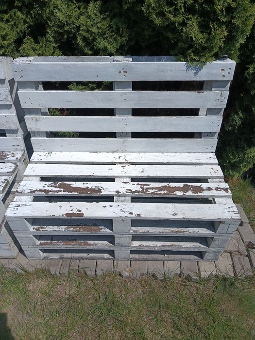 Ławki ogrodowe z palet